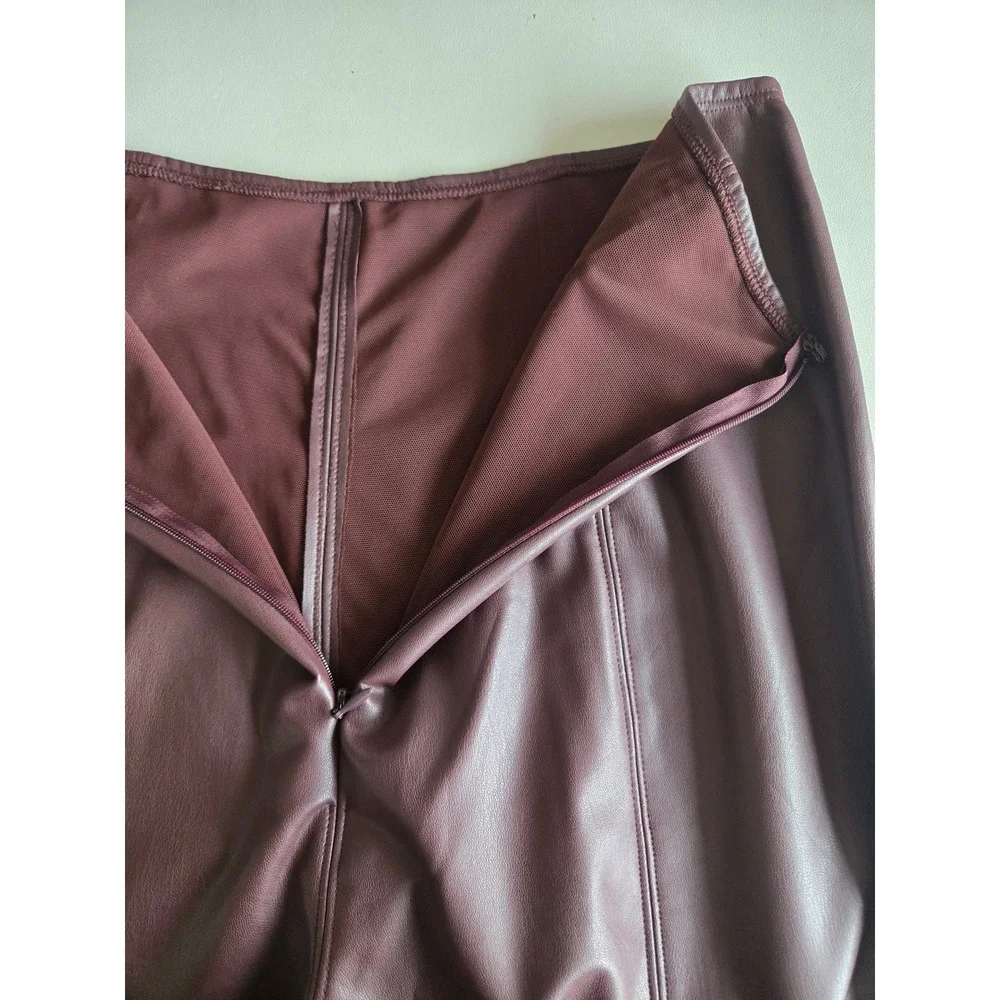 Victoria's Secret Burgundy Faux Leather Flare Pants L Y2K Office Siren 90s Chic